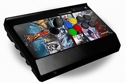 画像ギャラリー No.004のサムネイル画像 / 「STREET FIGHTER X 鉄拳」仕様のアーケードスティック，Mad Catz「アーケード ファイトスティック」レビュー。2グレード6製品を徹底比較