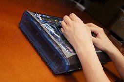 画像ギャラリー No.018のサムネイル画像 / 「STREET FIGHTER X 鉄拳」仕様のアーケードスティック，Mad Catz「アーケード ファイトスティック」レビュー。2グレード6製品を徹底比較