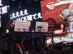 画像ギャラリー No.004のサムネイル画像 / ウメハラ神話に新たな1ページ。「ストリートファイター25周年 公式全国大会 格闘秋祭り」フォトレポート。入賞者へのミニインタビューも掲載