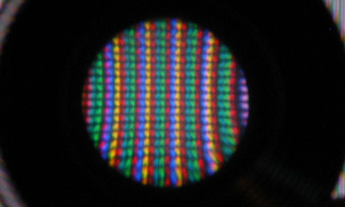 画像ギャラリー No.005のサムネイル画像 / ［SIGGRAPH］「4原色」の次は「5原色」。シャープがRGB＋黄＋シアンの5原色パネルを公開