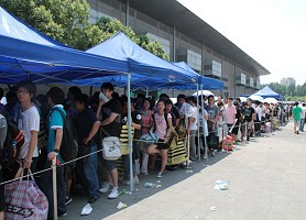 画像ギャラリー No.011のサムネイル画像 / ［CJ 2010］タイトル展示は縮小傾向か？　中国最大手SHANDAブースに見るChinaJoy出展の動向