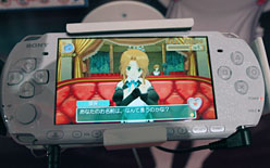 画像ギャラリー No.024のサムネイル画像 / ［TGS 2010］ピュアな紳士をホストガールがお出迎え！ D3Pブースで「DREAM C CLUB ZERO」と「DREAM C CLUB Portable」をプレイしてみた