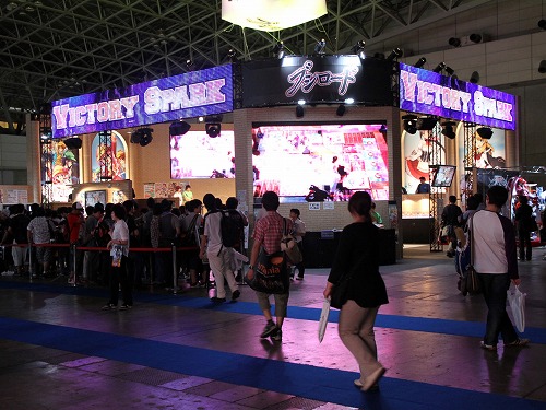 画像ギャラリー No.009のサムネイル画像 / ［TGS 2010］紳士と乙女が詰めかけるD3Pブースをはじめ，アイレム，アルケミスト，ブシロードの各ブースの状況を合わせてレポート