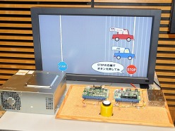 画像ギャラリー No.008のサムネイル画像 / 「NESiCAxLive」「ダライアスバースト アナザークロニクル」を筆頭に，数々のアーケードタイトルが試遊できた「タイトー新製品商談会」レポート