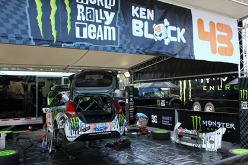 画像ギャラリー No.019のサムネイル画像 / 「DiRT 3」，プロスケーターのパフォーマンスにも注目が集まった発売記念イベントをレポート。ケン・ブロック氏からのメッセージ映像を掲載