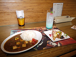 画像ギャラリー No.009のサムネイル画像 / 高円寺に期間限定オープンした「テイルズ オブ カフェ」は開店前から大行列！ 