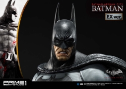 画像ギャラリー No.002のサムネイル画像 / 「バットマン：アーカム・シティ」版のバットマンが1/5スケールフィギュアに。予約受付開始
