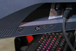 画像ギャラリー No.016のサムネイル画像 / ［TGS 2015］EIZO，垂直144Hz対応の27インチIPSディスプレイ「FORIS FS2735」をTGS会場で国内初披露。話題のスマホ連携を試してみた