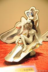 画像ギャラリー No.045のサムネイル画像 / 「もしドラ」「ストライクウィッチーズ」のステージイベントも開催。人気アニメがずらりと並んだセガブース，「第23回プライズフェア 2011 SUMMER」フォトレポート（その3）