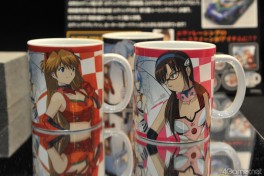 画像ギャラリー No.047のサムネイル画像 / 「もしドラ」「ストライクウィッチーズ」のステージイベントも開催。人気アニメがずらりと並んだセガブース，「第23回プライズフェア 2011 SUMMER」フォトレポート（その3）