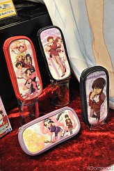 画像ギャラリー No.057のサムネイル画像 / 「もしドラ」「ストライクウィッチーズ」のステージイベントも開催。人気アニメがずらりと並んだセガブース，「第23回プライズフェア 2011 SUMMER」フォトレポート（その3）