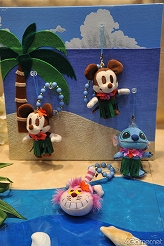 画像ギャラリー No.117のサムネイル画像 / 「もしドラ」「ストライクウィッチーズ」のステージイベントも開催。人気アニメがずらりと並んだセガブース，「第23回プライズフェア 2011 SUMMER」フォトレポート（その3）