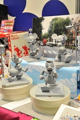 画像ギャラリー No.190のサムネイル画像 / 「もしドラ」「ストライクウィッチーズ」のステージイベントも開催。人気アニメがずらりと並んだセガブース，「第23回プライズフェア 2011 SUMMER」フォトレポート（その3）