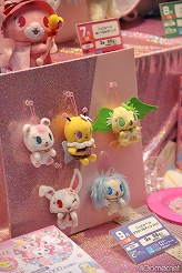 画像ギャラリー No.237のサムネイル画像 / 「もしドラ」「ストライクウィッチーズ」のステージイベントも開催。人気アニメがずらりと並んだセガブース，「第23回プライズフェア 2011 SUMMER」フォトレポート（その3）