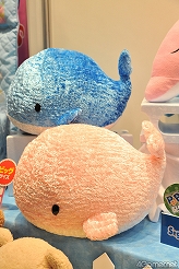 画像ギャラリー No.255のサムネイル画像 / 「もしドラ」「ストライクウィッチーズ」のステージイベントも開催。人気アニメがずらりと並んだセガブース，「第23回プライズフェア 2011 SUMMER」フォトレポート（その3）