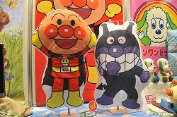 画像ギャラリー No.259のサムネイル画像 / 「もしドラ」「ストライクウィッチーズ」のステージイベントも開催。人気アニメがずらりと並んだセガブース，「第23回プライズフェア 2011 SUMMER」フォトレポート（その3）