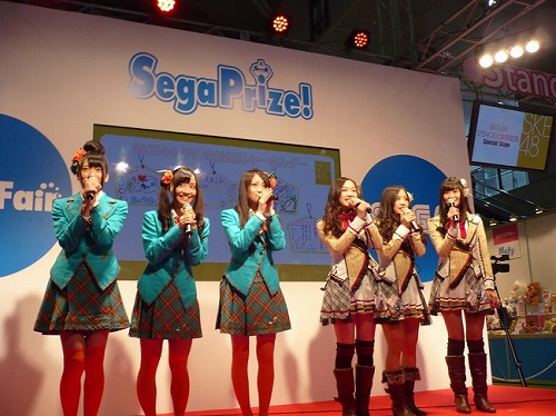 画像ギャラリー No.006のサムネイル画像 / ［AMショー2011］SKE48がUFOキャッチャーで対決，モデルの菜々緒さんは大量のぬいぐるみをゲット。セガプライズブース2日ぶんのイベントレポート