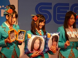 画像ギャラリー No.014のサムネイル画像 / ［AMショー2011］SKE48がUFOキャッチャーで対決，モデルの菜々緒さんは大量のぬいぐるみをゲット。セガプライズブース2日ぶんのイベントレポート