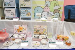 画像ギャラリー No.006のサムネイル画像 / フリューの新ブランド“武器王”など，個性豊かなグッズが揃った「第57回プライズフェア」フォトレポート（その1）：セガ/フリュー/システムサービス編