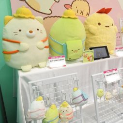 画像ギャラリー No.012のサムネイル画像 / フリューの新ブランド“武器王”など，個性豊かなグッズが揃った「第57回プライズフェア」フォトレポート（その1）：セガ/フリュー/システムサービス編