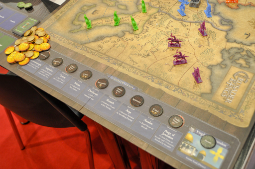 画像ギャラリー No.008のサムネイル画像 / ［SPIEL'18］ボードゲーム版「Crusader Kings」の試遊＆インタビュー。一族の繁栄，陰謀，そして十字軍など，PC版のエッセンスはそのままだ