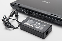 画像ギャラリー No.026のサムネイル画像 / 【PR】足りないものなどない。MSIの「GT70-2OD」は,真のオールインワンゲーマー向けノートPCだ