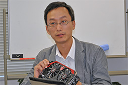 画像ギャラリー No.009のサムネイル画像 / MSI,Radeon R9 280X/270X搭載カード3製品を発表。メディア向けラウンドテーブルで同社製グラフィックスカード独自の特徴をアピール