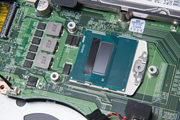 画像ギャラリー No.032のサムネイル画像 / 【PR】「GeForce GTX 880M」搭載のゲーマー向けノートPC「GT70 2PE Dominator Pro」がMSIからさっそく登場。実力を徹底的にチェックしてみた