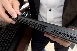 画像ギャラリー No.011のサムネイル画像 / ［CES 2015］MSI，PCIe 3.0 x16接続となる外付けグラフィックスボックス付きのゲーマー向け13インチノートPCを初公開