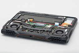 画像ギャラリー No.019のサムネイル画像 / メカニカルキーボード搭載のMSI製ノートPC「GT80 2QE Titan SLI」レビュー。実勢価格50万円の怪物をじっくりテストしてみた