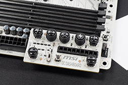 画像ギャラリー No.017のサムネイル画像 / ゲームに特化するMSIが「Z170」チップセット搭載マザーボードを披露。その特徴も明らかに