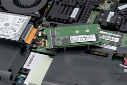 画像ギャラリー No.036のサムネイル画像 / デスクトップPC向けGTX 980搭載のMSI製ノートPC「GT72S 6QF-019JP」。日本市場割り当て分最後の1台を,販売開始前に動かしてみた