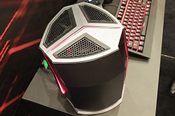 画像ギャラリー No.005のサムネイル画像 / ［CES 2016］Mac Pro対抗？ GTX 980 SLI搭載の小さな樽型ゲームPCをMSIが披露。製品化を果たした「グラフィックスカード搭載可能な液晶一体型PC」も