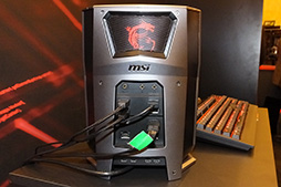 画像ギャラリー No.006のサムネイル画像 / ［CES 2016］Mac Pro対抗？ GTX 980 SLI搭載の小さな樽型ゲームPCをMSIが披露。製品化を果たした「グラフィックスカード搭載可能な液晶一体型PC」も