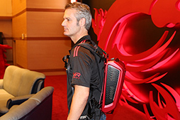 画像ギャラリー No.009のサムネイル画像 / ［COMPUTEX］背負えるVR向けPC「Backpack PC」の実機がついに公開。MSI本社メディアツアーレポート
