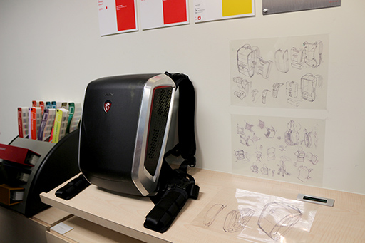画像ギャラリー No.012のサムネイル画像 / ［COMPUTEX］背負えるVR向けPC「Backpack PC」の実機がついに公開。MSI本社メディアツアーレポート