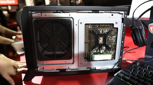 画像ギャラリー No.016のサムネイル画像 / ［COMPUTEX］MSI，「Nightblade」で日本国内のゲーマー向け小型デスクトップ市場へ参入
