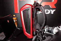 画像ギャラリー No.009のサムネイル画像 / ［COMPUTEX］MSIの「背負えるPC」は意外なほど完成度が高かった。視線追跡デバイスによるゲームも体験できたMSIブースレポート