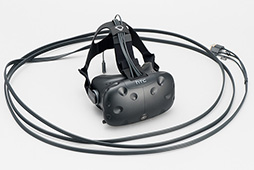 画像ギャラリー No.004のサムネイル画像 / これは意外に使えるかも。MSIの背負うPC「Backpack PC」でVRゲームをプレイしてみた