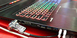 画像ギャラリー No.017のサムネイル画像 / これは意外に使えるかも。MSIの背負うPC「Backpack PC」でVRゲームをプレイしてみた