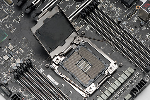 画像ギャラリー No.010のサムネイル画像 / Broadwell-E最適化を謳う高級マザーボード「X99A GODLIKE GAMING CARBON」の特徴をチェックしてみた