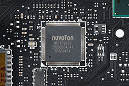 画像ギャラリー No.015のサムネイル画像 / Broadwell-E最適化を謳う高級マザーボード「X99A GODLIKE GAMING CARBON」の特徴をチェックしてみた