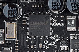 画像ギャラリー No.016のサムネイル画像 / Broadwell-E最適化を謳う高級マザーボード「X99A GODLIKE GAMING CARBON」の特徴をチェックしてみた