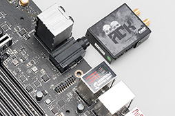 画像ギャラリー No.018のサムネイル画像 / Broadwell-E最適化を謳う高級マザーボード「X99A GODLIKE GAMING CARBON」の特徴をチェックしてみた