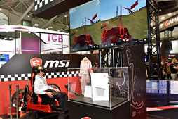 画像ギャラリー No.008のサムネイル画像 / ［COMPUTEX］ゲームとVRに本気すぎるMSI，ついに「操作に合わせて動くシート」を本社工場で製造してデモ展示