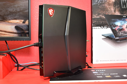 画像ギャラリー No.011のサムネイル画像 / ［COMPUTEX］ゲームとVRに本気すぎるMSI，ついに「操作に合わせて動くシート」を本社工場で製造してデモ展示