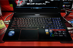 画像ギャラリー No.004のサムネイル画像 / ［COMPUTEX］MSIのMax-Q採用ノートPCは，従来と同じ筐体で何が変わった？ 横スクロールSTGのボス的デザイン採用マザーなどとまとめてチェック