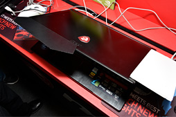 画像ギャラリー No.011のサムネイル画像 / ［COMPUTEX］MSIのMax-Q採用ノートPCは，従来と同じ筐体で何が変わった？ 横スクロールSTGのボス的デザイン採用マザーなどとまとめてチェック