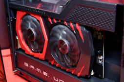 画像ギャラリー No.027のサムネイル画像 / ［COMPUTEX］MSIのMax-Q採用ノートPCは，従来と同じ筐体で何が変わった？ 横スクロールSTGのボス的デザイン採用マザーなどとまとめてチェック