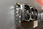 画像ギャラリー No.033のサムネイル画像 / ［COMPUTEX］MSIのMax-Q採用ノートPCは，従来と同じ筐体で何が変わった？ 横スクロールSTGのボス的デザイン採用マザーなどとまとめてチェック